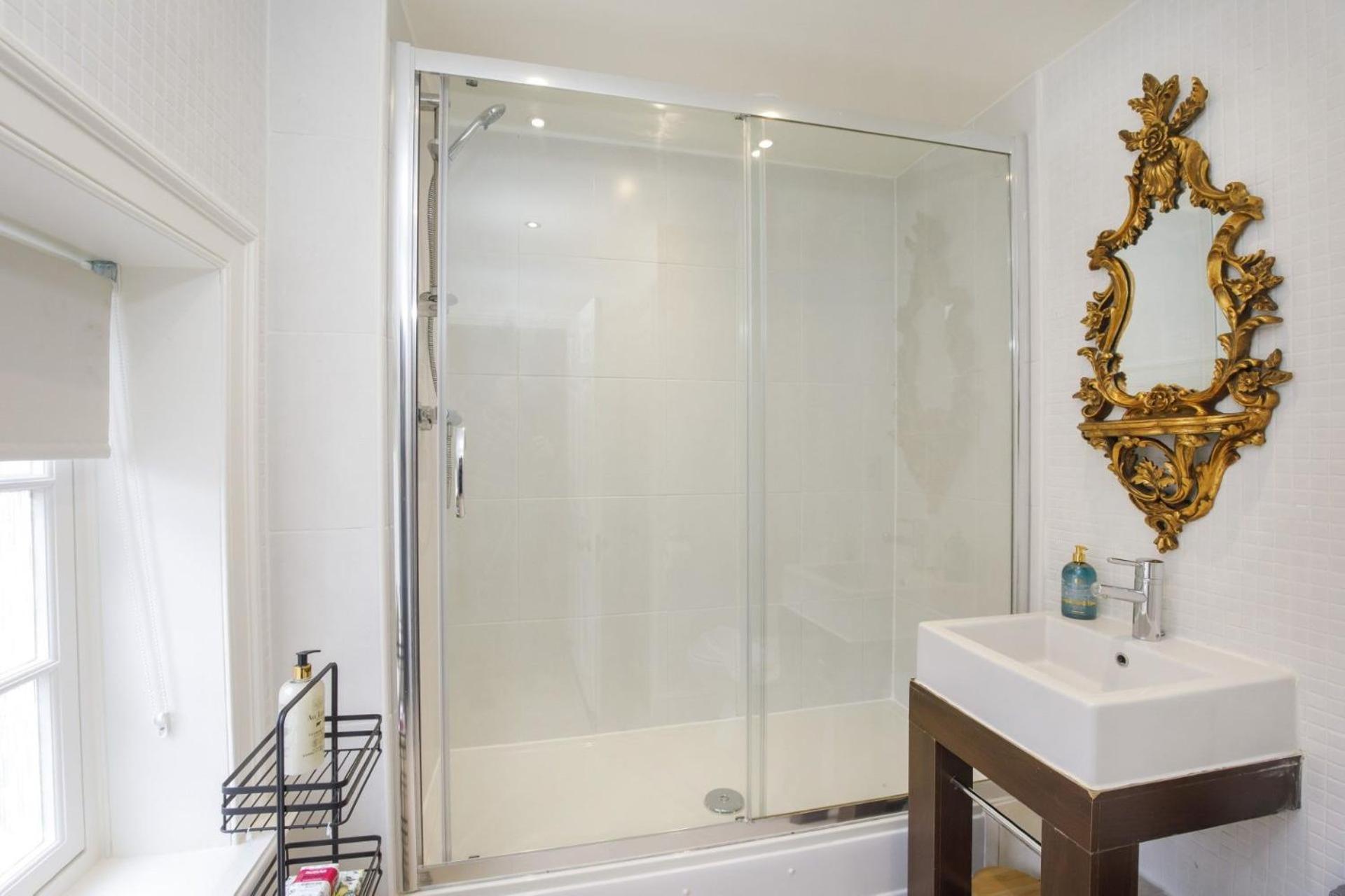 St Wilfrid'S Court Villa York Bagian luar foto