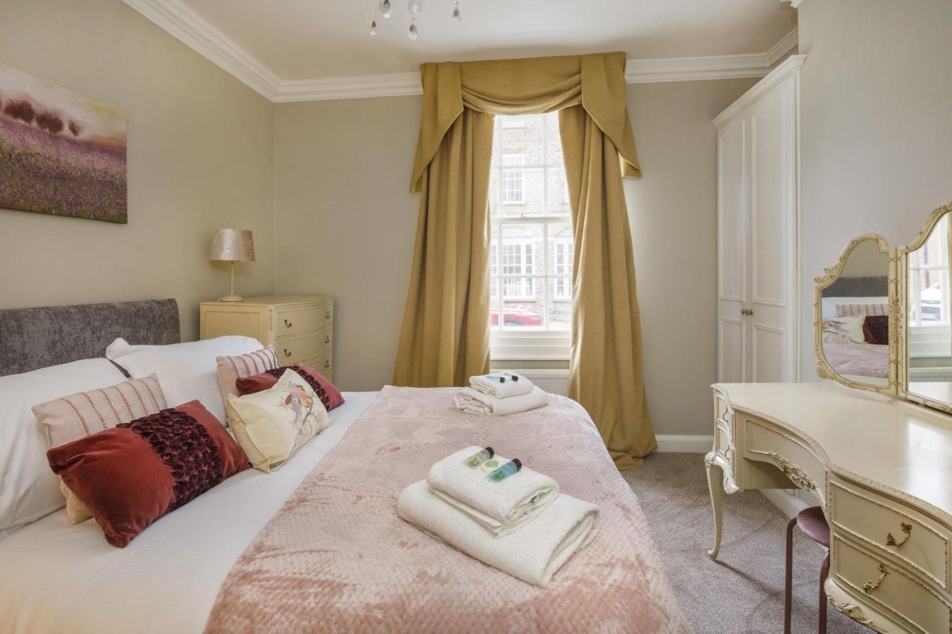 St Wilfrid'S Court Villa York Bagian luar foto